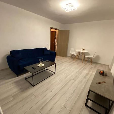 Black& White Apartment Braszów Zewnętrze zdjęcie